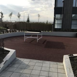 Кладка тротуарной плитки, благоустройство двора